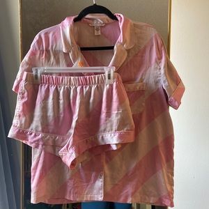 victoria secret PJ silk size size medium
